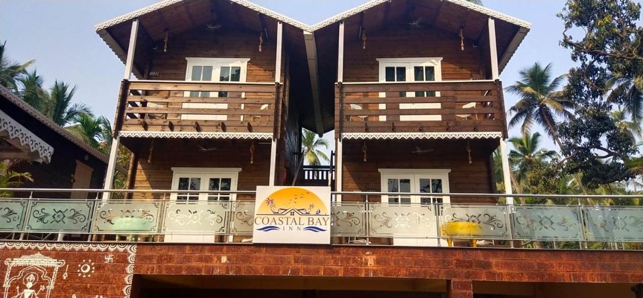Coastal Bay Inn Алібаґ Екстер'єр фото