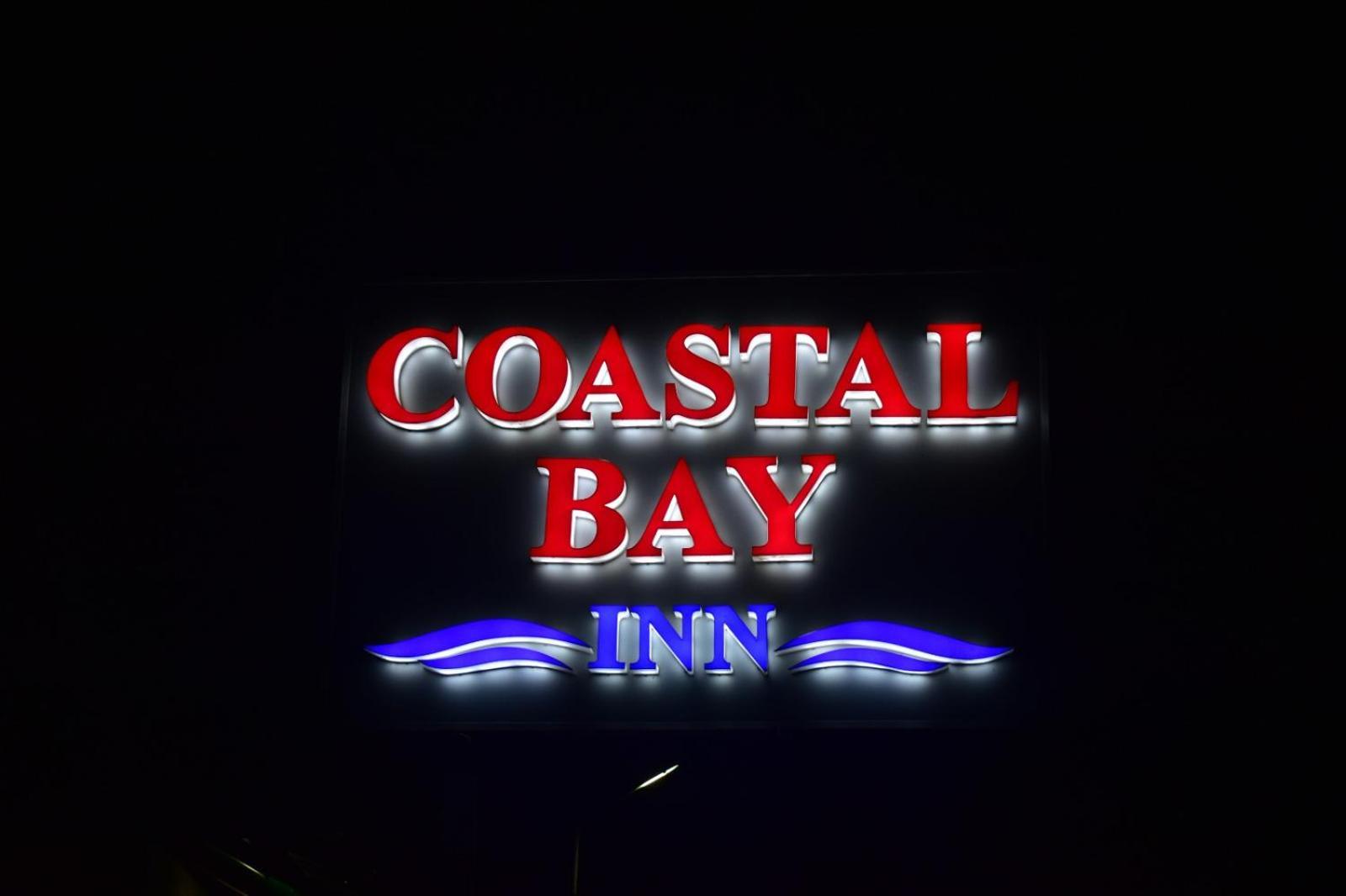 Coastal Bay Inn Алібаґ Екстер'єр фото