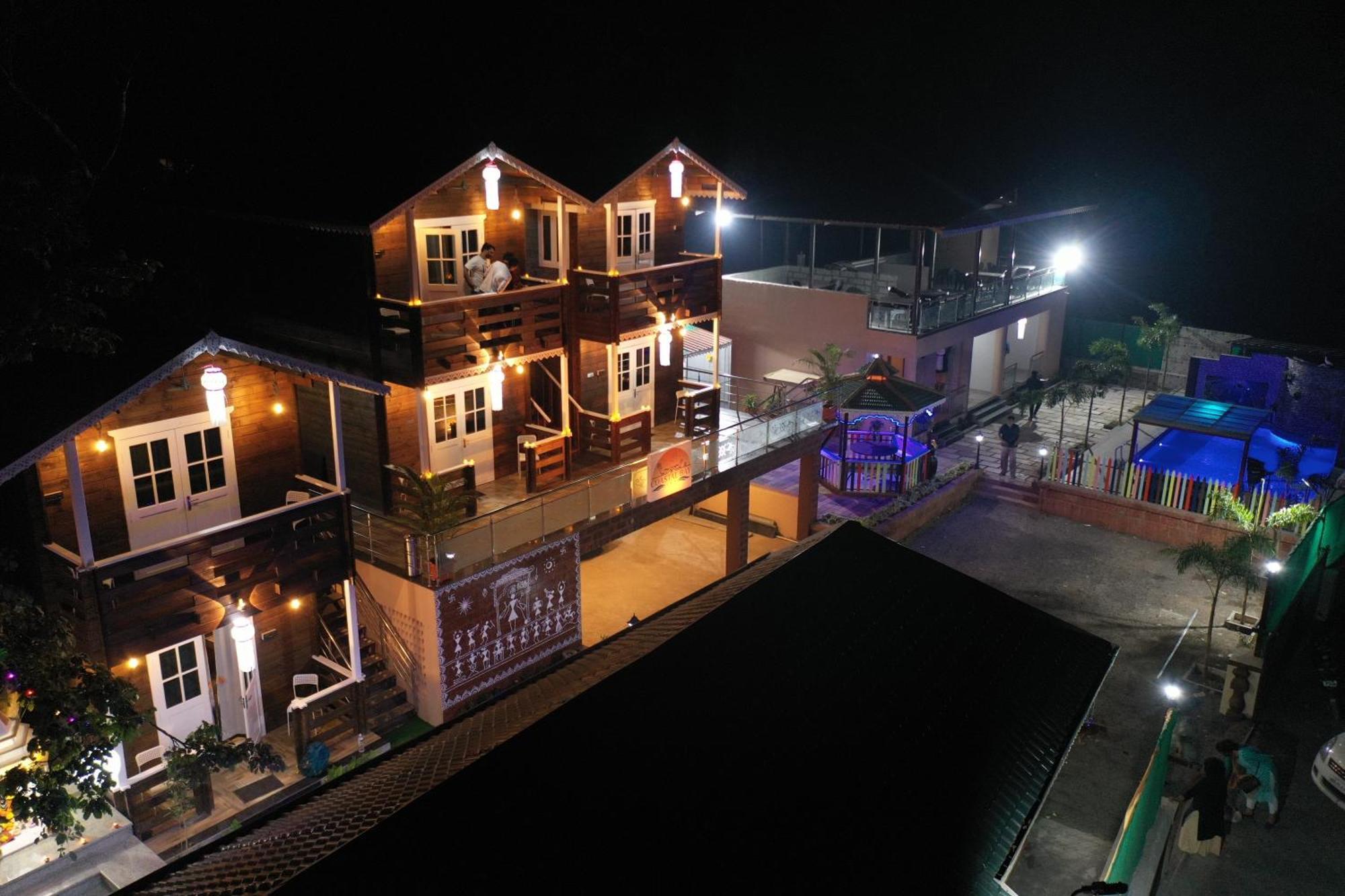 Coastal Bay Inn Алібаґ Екстер'єр фото
